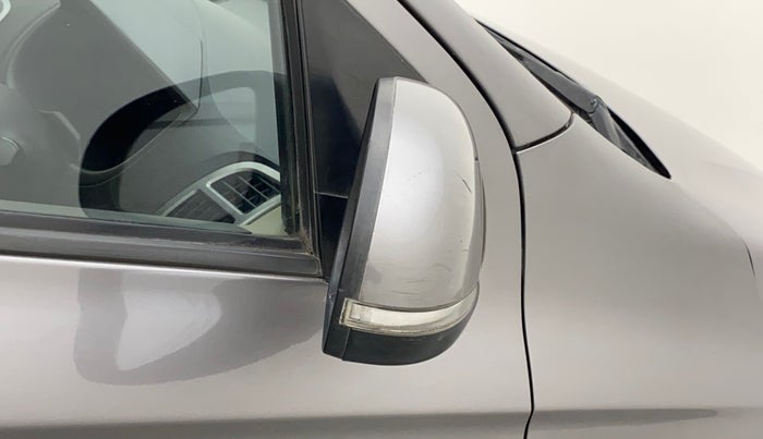 2012 Hyundai i20 ASTA 1.4 CRDI, Diesel, Manual, 1,29,005 km, Right rear-view mirror - Minor scratches