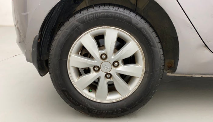 2012 Hyundai i20 ASTA 1.4 CRDI, Diesel, Manual, 1,29,005 km, Right Rear Wheel