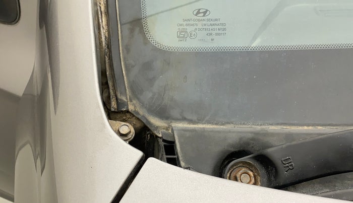 2012 Hyundai i20 ASTA 1.4 CRDI, Diesel, Manual, 1,29,005 km, Bonnet (hood) - Cowl vent panel has minor damage