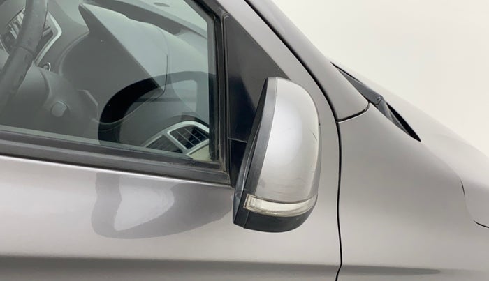 2012 Hyundai i20 ASTA 1.4 CRDI, Diesel, Manual, 1,29,005 km, Right rear-view mirror - Folding motor not working