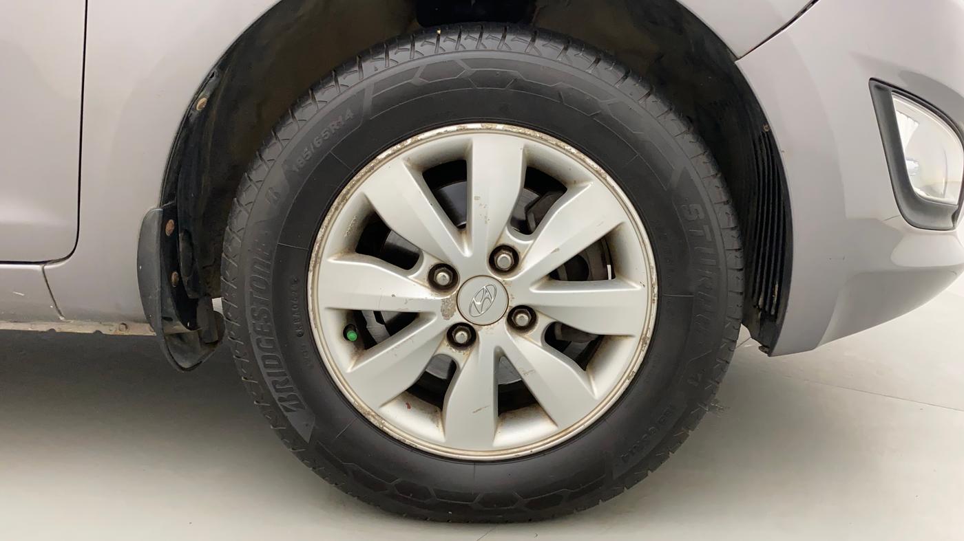 2012 Hyundai i20 ASTA 1.4 CRDI, Diesel, Manual, 1,29,005 km, Right Front Wheel