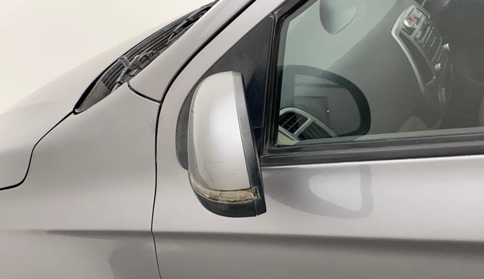 2012 Hyundai i20 ASTA 1.4 CRDI, Diesel, Manual, 1,29,005 km, Left rear-view mirror - Indicator light has minor damage