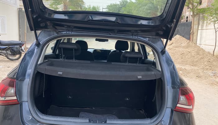 2021 Hyundai NEW I20 ASTA (O) 1.5 CRDI MT, Diesel, Manual, 88,729 km, Boot Inside