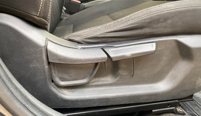 2021 Hyundai NEW I20 ASTA (O) 1.5 CRDI MT, Diesel, Manual, 88,729 km, Driver Side Adjustment Panel