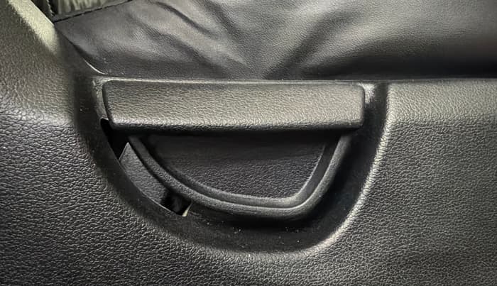 2019 Hyundai NEW SANTRO SPORTZ CNG, CNG, Manual, 79,405 km, Driver Side Adjustment Panel