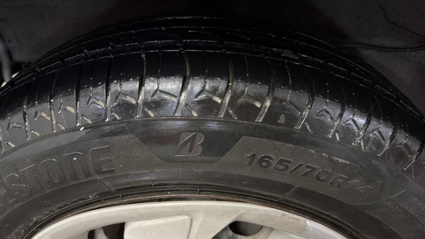 2019 Hyundai NEW SANTRO SPORTZ CNG, CNG, Manual, 79,405 km, Right Rear Tyre Tread