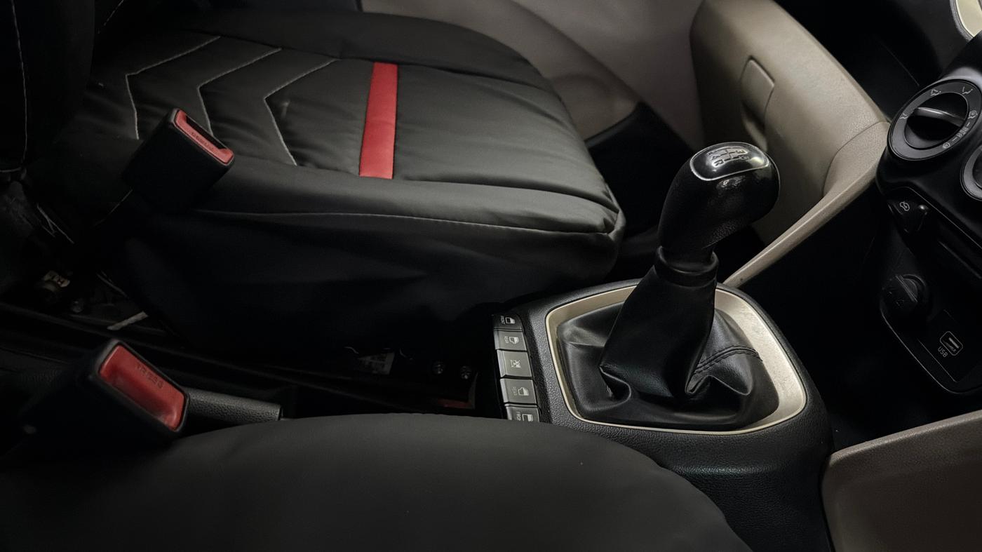 2019 Hyundai NEW SANTRO SPORTZ CNG, CNG, Manual, 79,405 km, Gear Lever