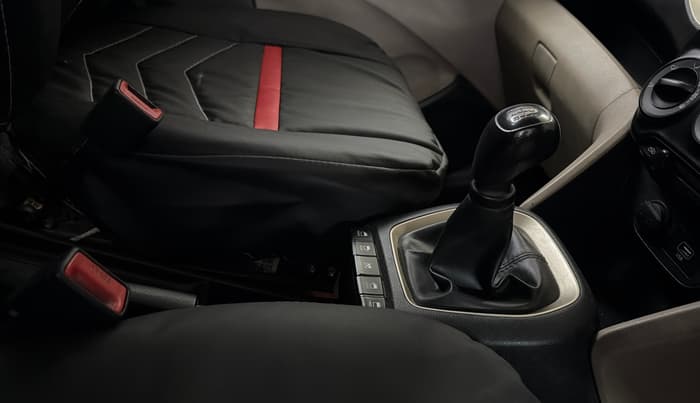 2019 Hyundai NEW SANTRO SPORTZ CNG, CNG, Manual, 79,405 km, Gear Lever
