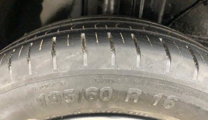 2022 Tata PUNCH CREATIVE  MT, Petrol, Manual, 50,353 km, Right Rear Tyre Tread