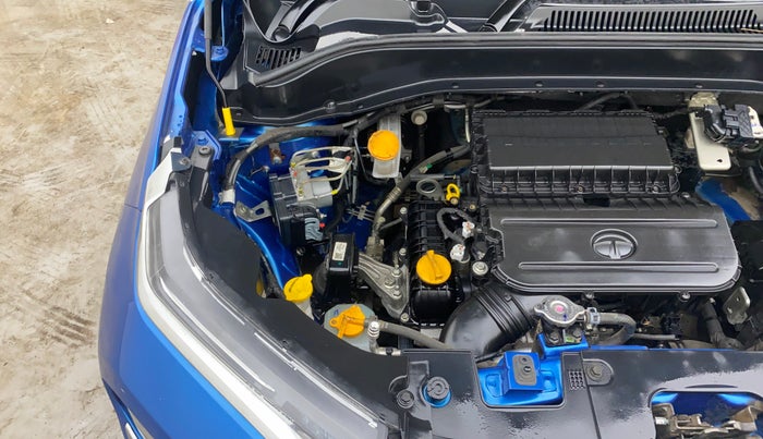 2022 Tata PUNCH CREATIVE  MT, Petrol, Manual, 50,353 km, Engine View - Right