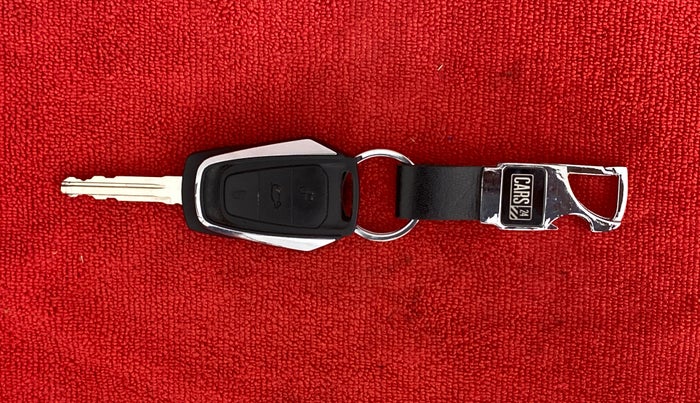 2018 Mahindra KUV 100 NXT K8 D 6 STR, Diesel, Manual, 55,751 km, Key Close Up