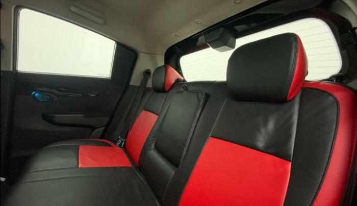 2018 Mahindra KUV 100 NXT K8 D 6 STR, Diesel, Manual, 55,751 km, Right Side Rear Door Cabin