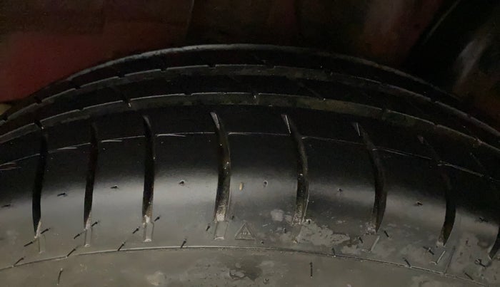 2018 Hyundai Elite i20 MAGNA EXECUTIVE 1.2, Petrol, Manual, 57,854 km, Left Rear Tyre Tread