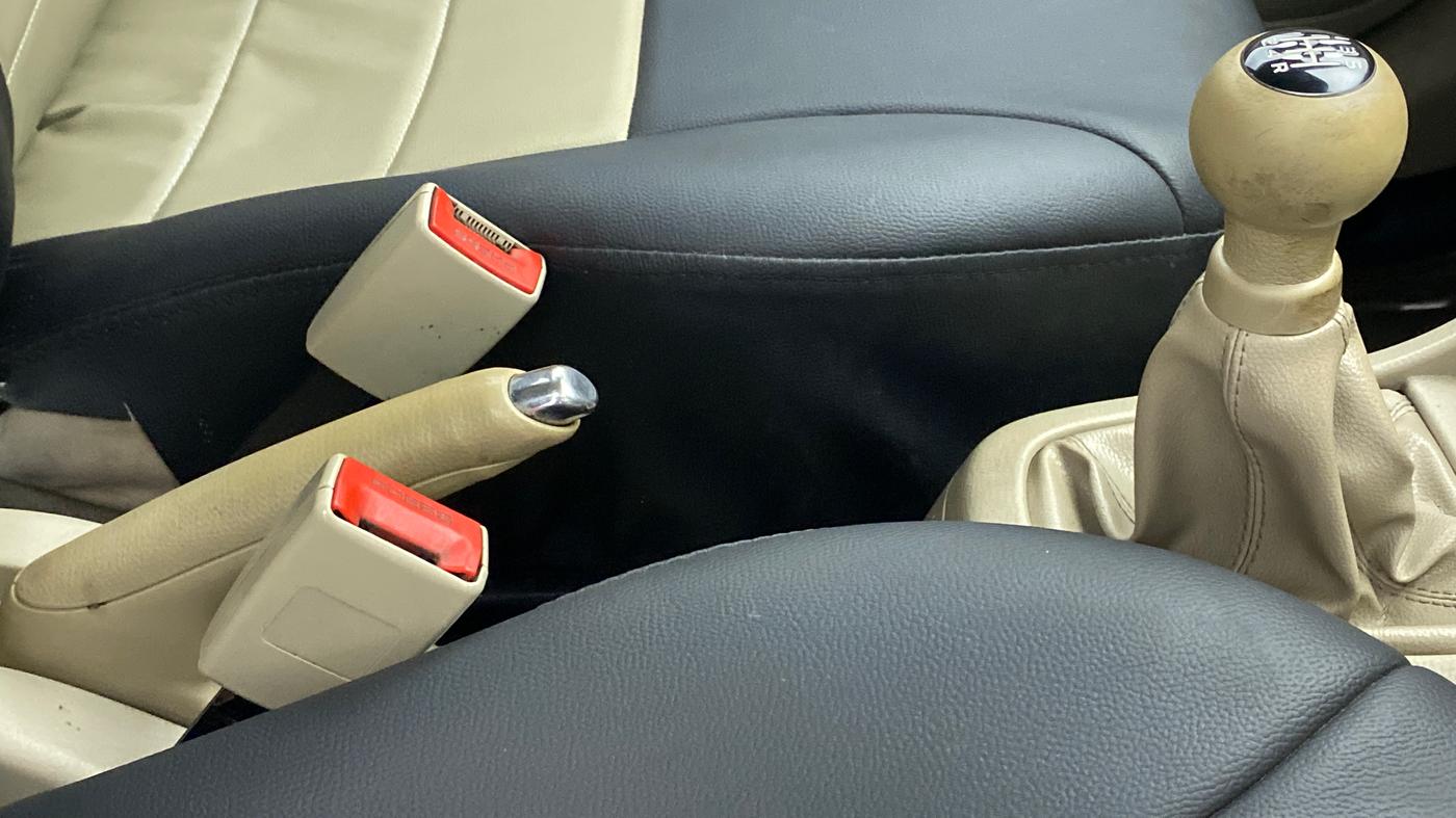2013 Maruti Ertiga VDI ABS, Diesel, Manual, 1,05,870 km, Gear Lever