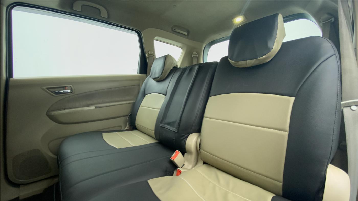 2013 Maruti Ertiga VDI ABS, Diesel, Manual, 1,05,870 km, Right Side Rear Door Cabin