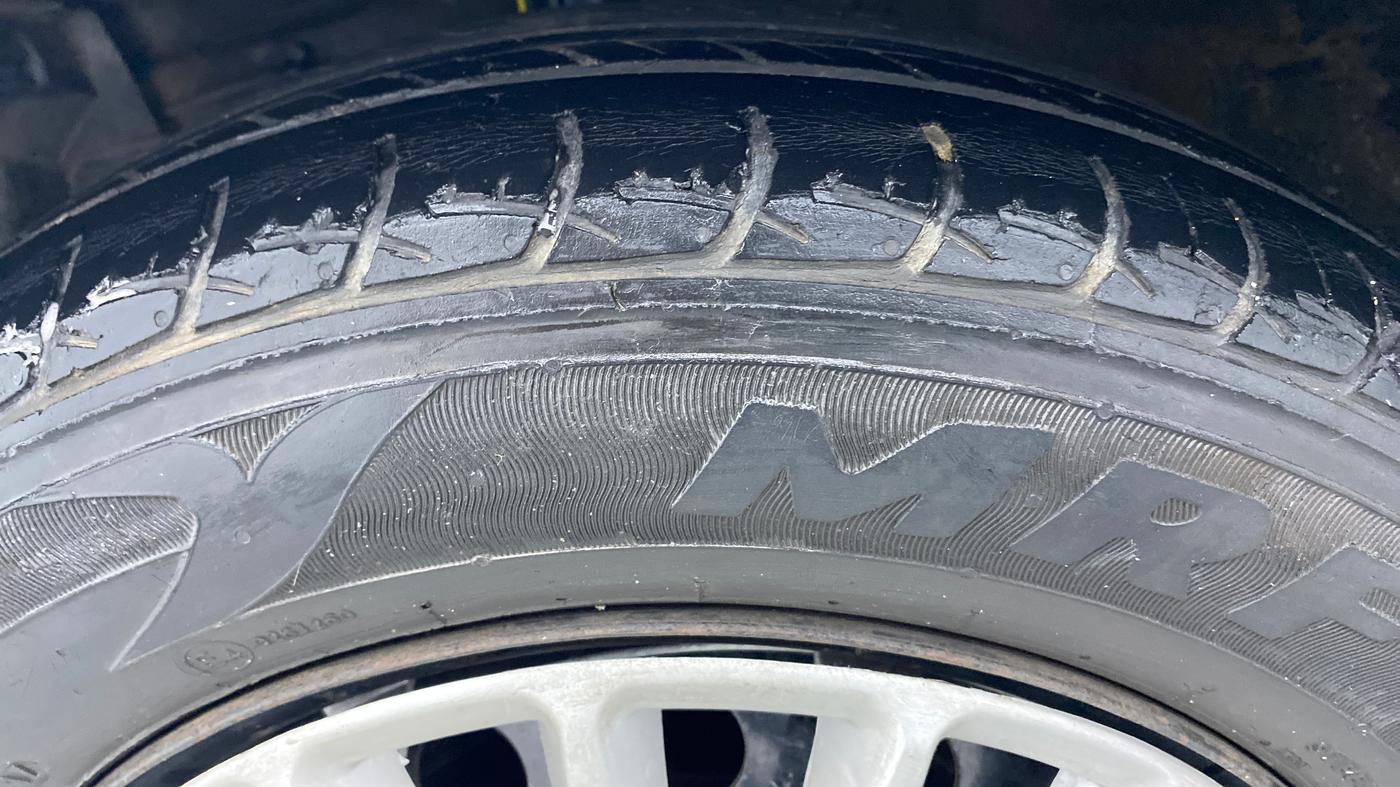2013 Maruti Ertiga VDI ABS, Diesel, Manual, 1,05,870 km, Left Front Tyre Tread