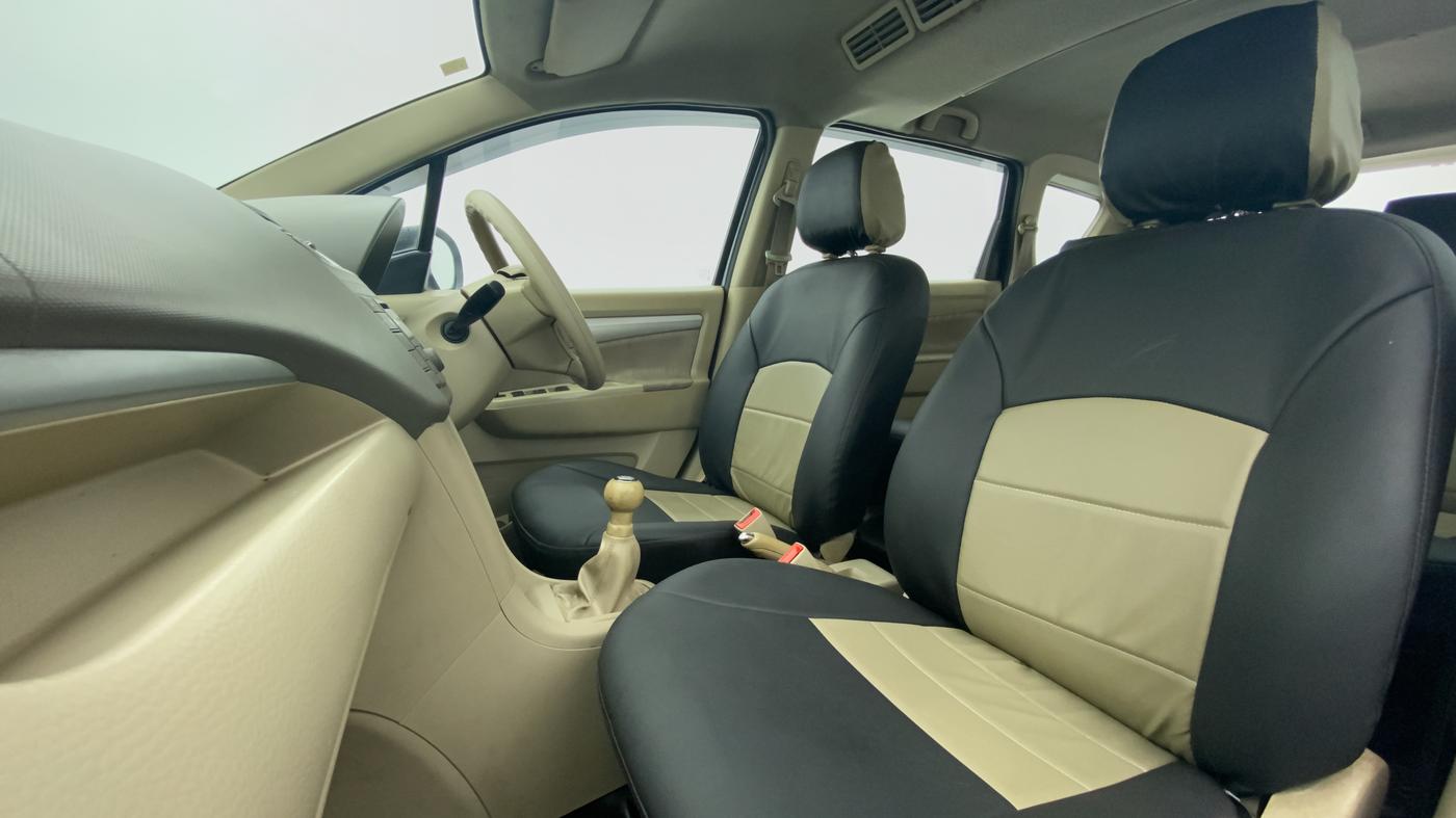 2013 Maruti Ertiga VDI ABS, Diesel, Manual, 1,05,870 km, Right Side Front Door Cabin
