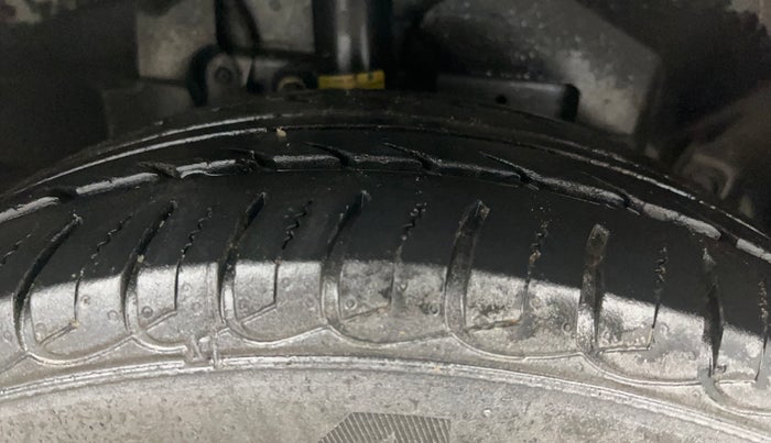 2021 Ford Ecosport TREND 1.5L DIESEL, Diesel, Manual, 39,048 km, Right Front Tyre Tread