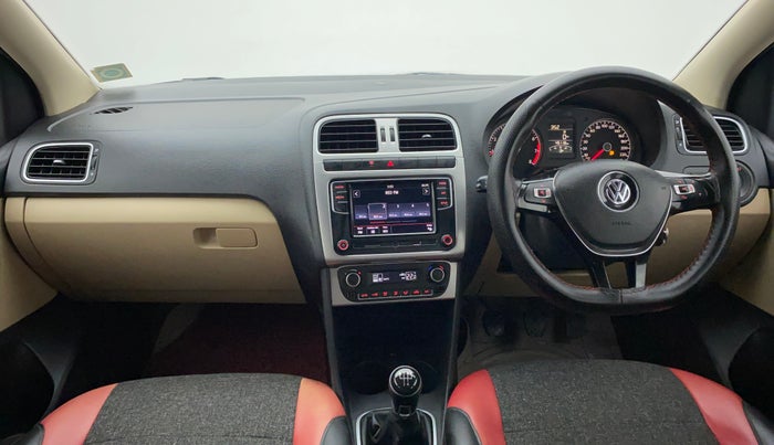 2017 Volkswagen Polo HIGHLINE1.2L, Petrol, Manual, 49,118 km, Dashboard