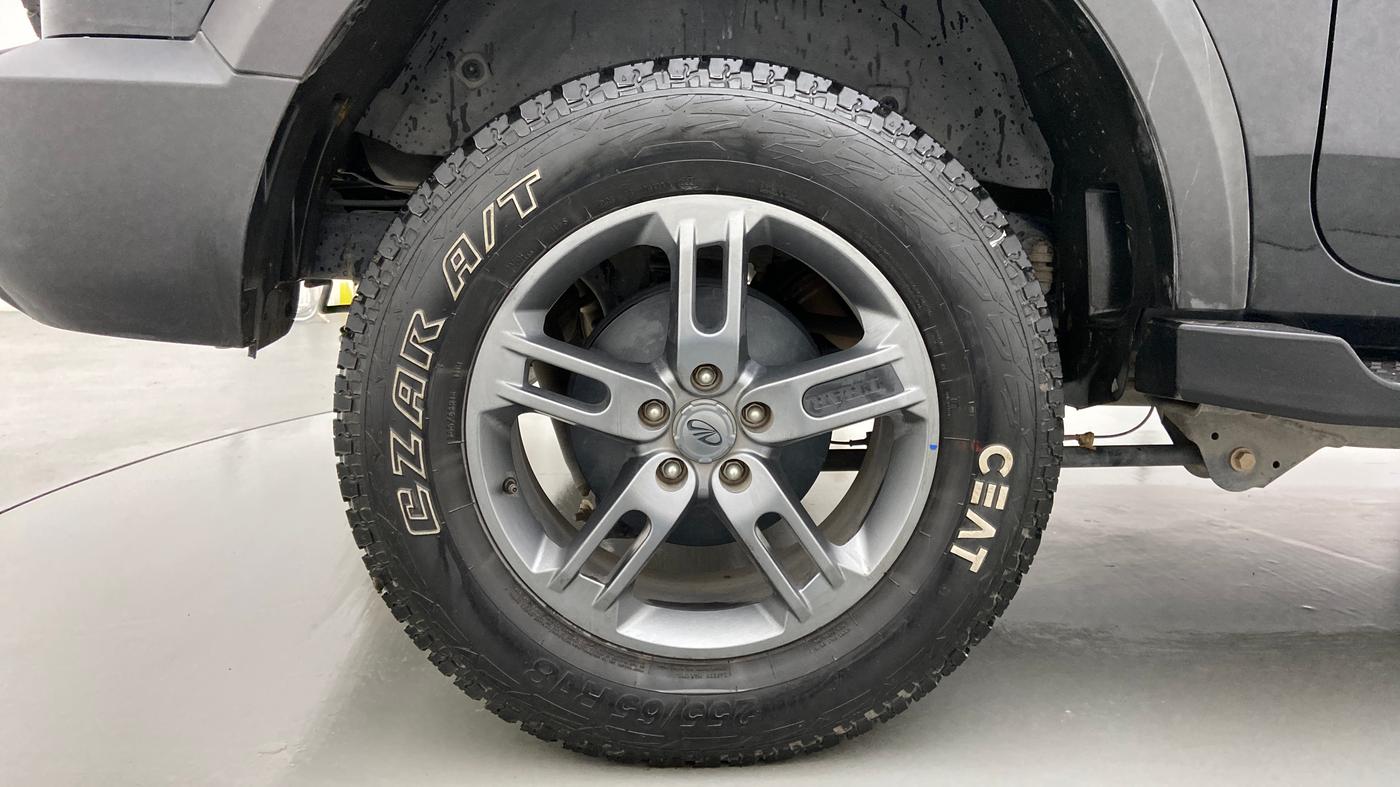 2021 Mahindra Thar LX PETROL HT 4WD AT, Petrol, Automatic, 45,751 km, Right Rear Wheel
