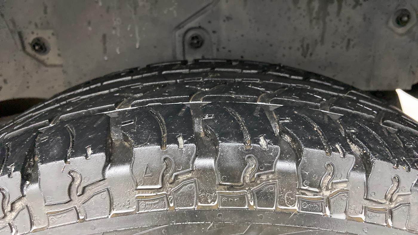 2021 Mahindra Thar LX PETROL HT 4WD AT, Petrol, Automatic, 45,751 km, Left Rear Tyre Tread