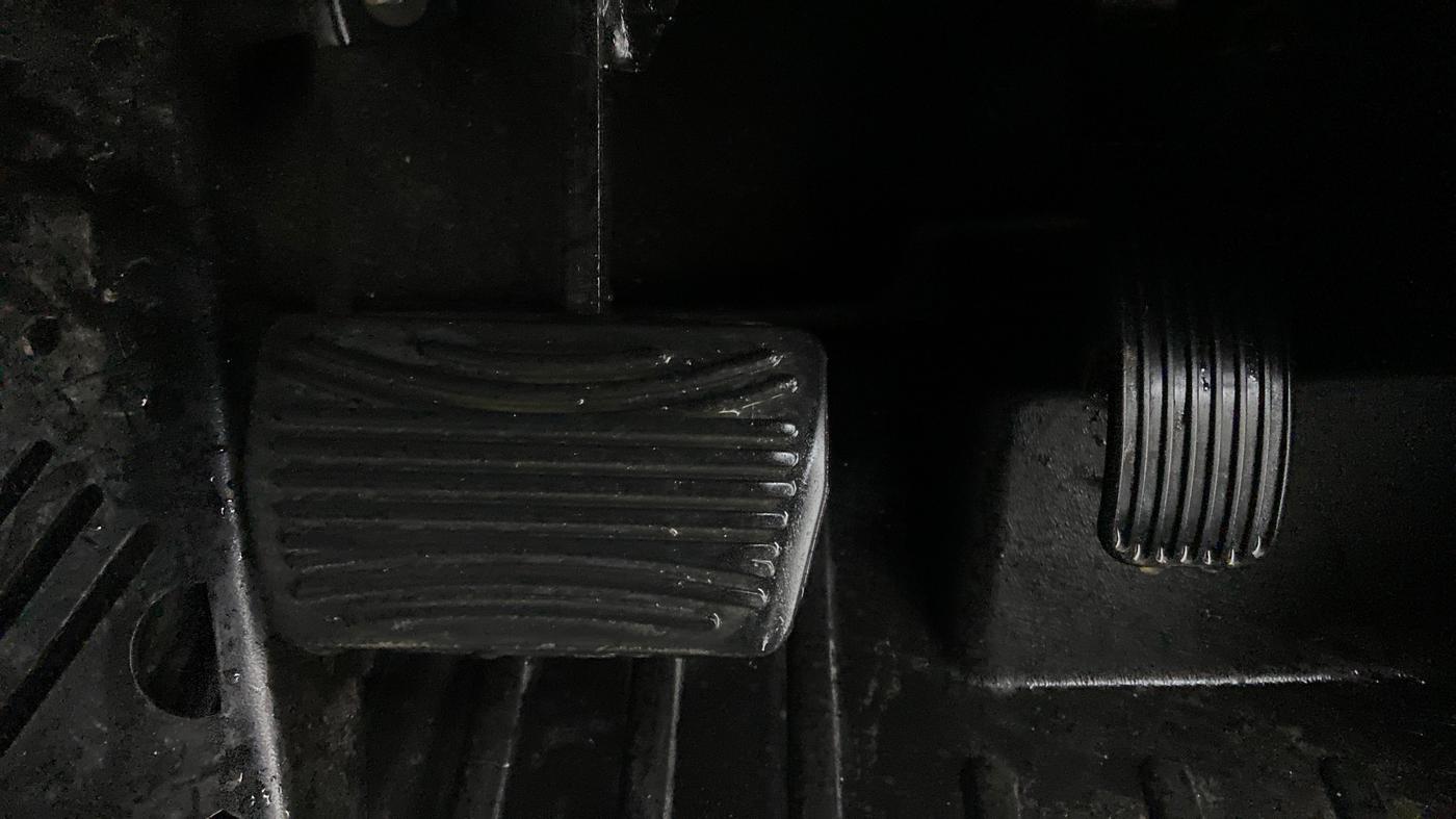 2021 Mahindra Thar LX PETROL HT 4WD AT, Petrol, Automatic, 45,751 km, Pedals