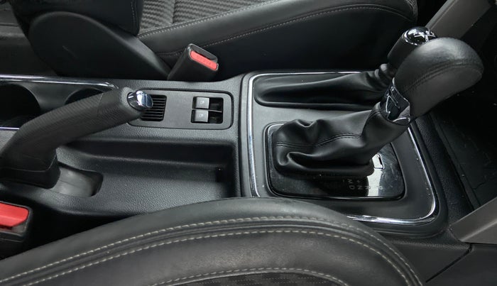 2021 Mahindra Thar LX PETROL HT 4WD AT, Petrol, Automatic, 45,751 km, Gear Lever