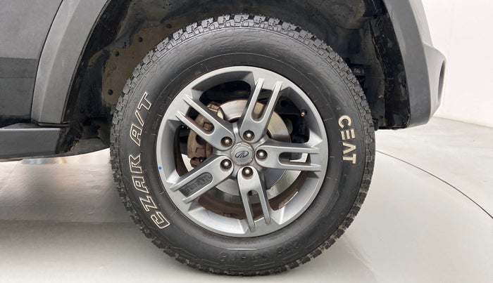 2021 Mahindra Thar LX PETROL HT 4WD AT, Petrol, Automatic, 45,751 km, Right Front Wheel