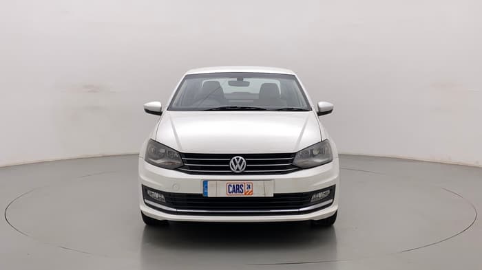 2016 Volkswagen Vento HIGHLINE 1.5 AT, Diesel, Automatic, 1,38,989 km, Front