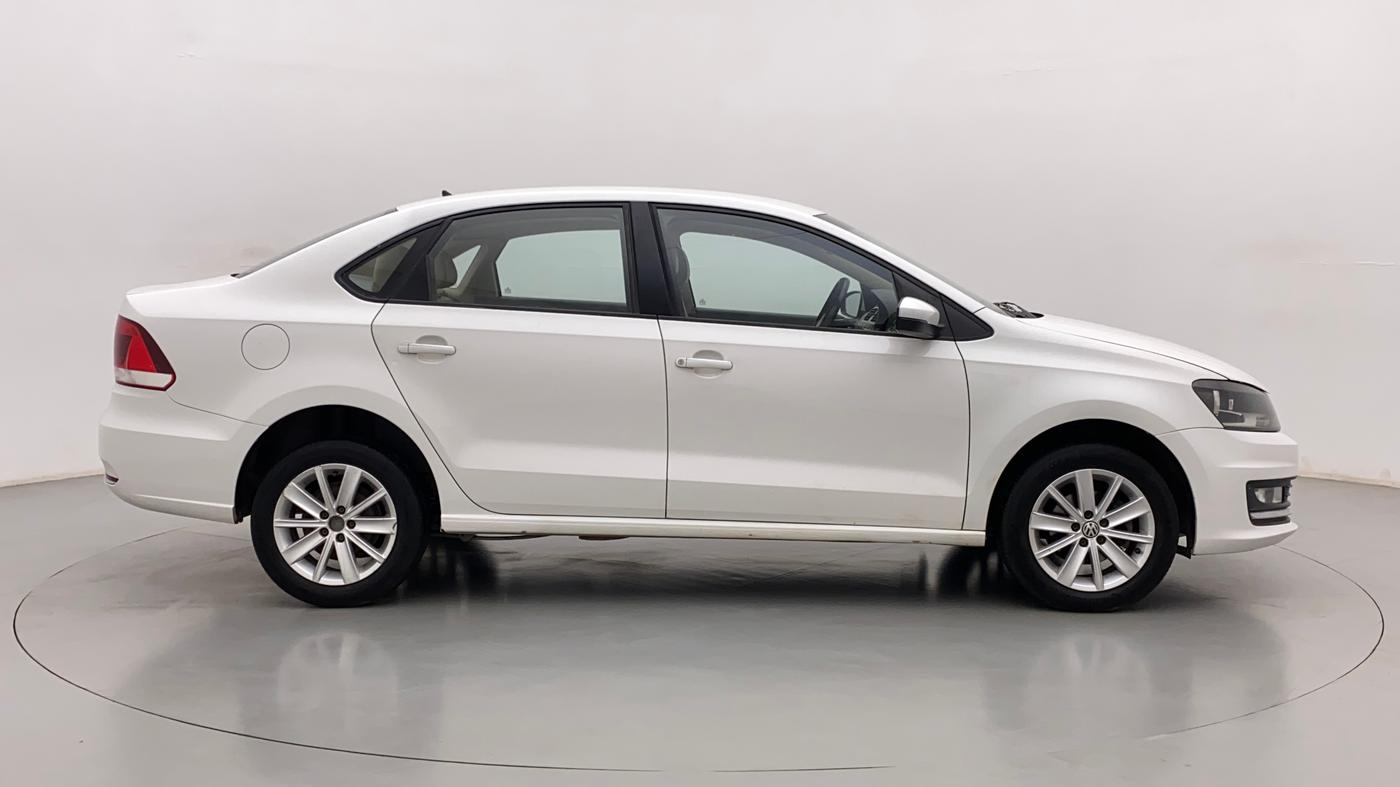 2016 Volkswagen Vento HIGHLINE 1.5 AT, Diesel, Automatic, 1,38,989 km, Right Side View