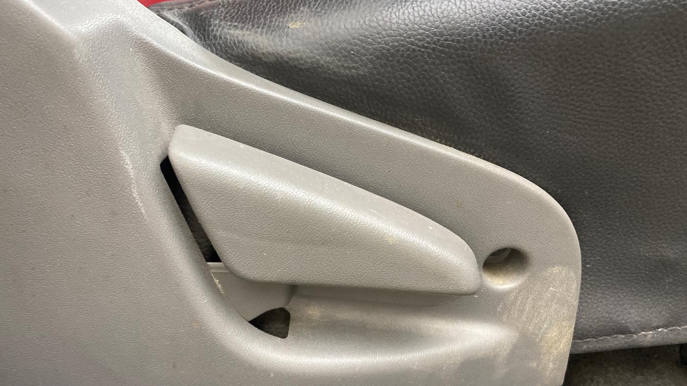 2017 Datsun Go T, Petrol, Manual, 67,407 km, Driver Side Adjustment Panel