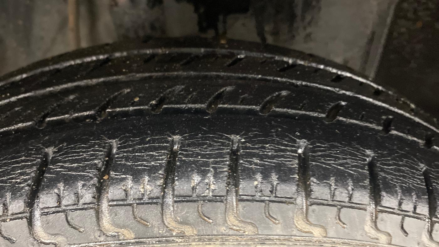 2017 Datsun Go T, Petrol, Manual, 67,407 km, Right Front Tyre Tread