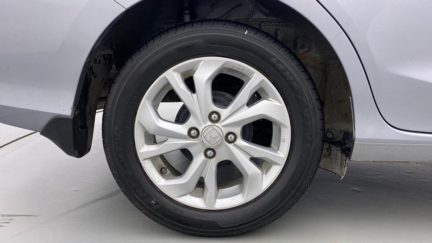 2018 Honda Amaze 1.2 V CVT I VTEC, Petrol, Automatic, 13,408 km, Right Rear Wheel