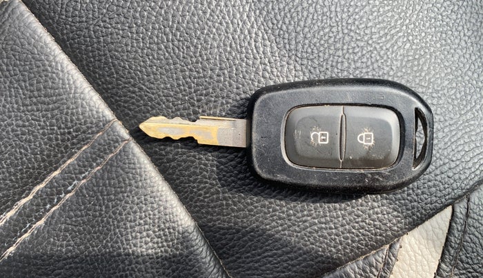 2019 Datsun Redi Go S 1.0 AMT, Petrol, Automatic, 27,599 km, Key Close Up