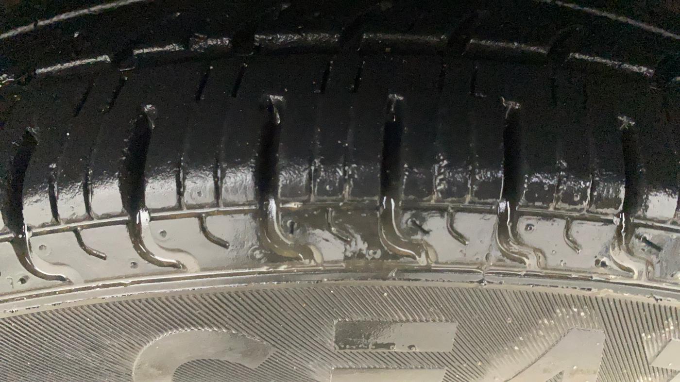 2019 Datsun Redi Go S 1.0 AMT, Petrol, Automatic, 27,599 km, Right Front Tyre Tread