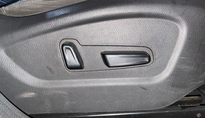 2021 KIA SELTOS X LINE 1.4 PETROL DCT, Petrol, Automatic, 47,881 km, Driver Side Adjustment Panel
