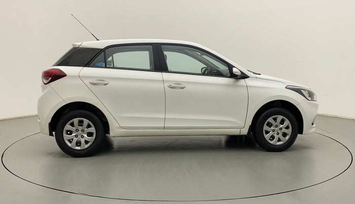 2017 Hyundai Elite i20 SPORTZ 1.2, Petrol, Manual, 6,085 km, Right Side View