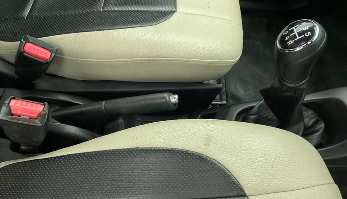 2014 Maruti Wagon R 1.0 VXI, Petrol, Manual, 24,890 km, Gear Lever