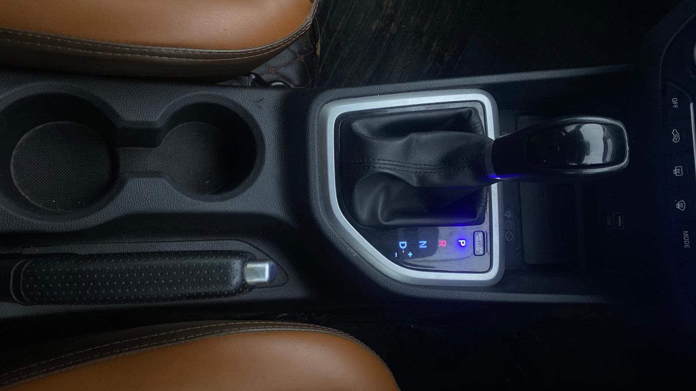 2018 Hyundai Creta SX PLUS AT 1.6 PETROL, Petrol, Automatic, 84,456 km, Gear Lever