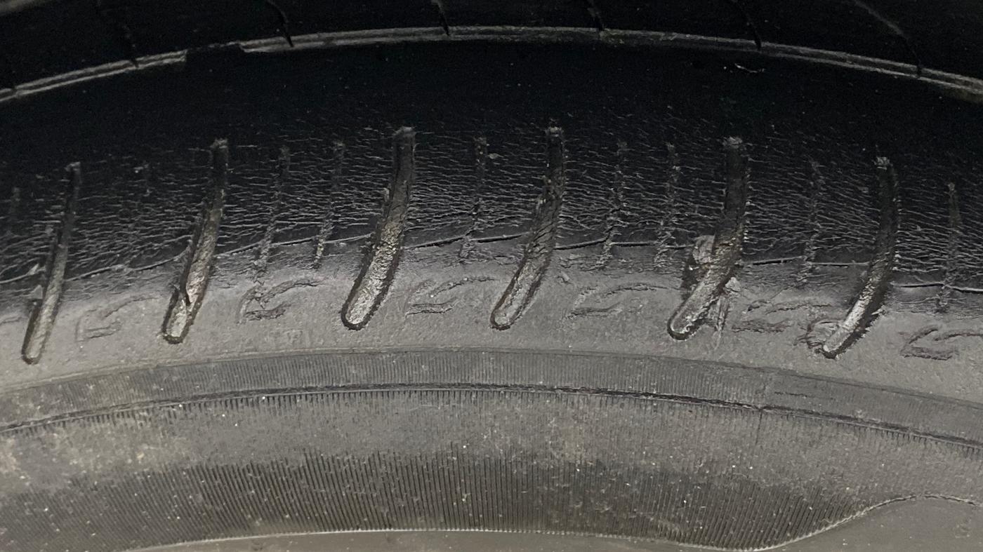 2022 Tata ALTROZ XM PLUS PETROL, Petrol, Manual, 82,937 km, Right Rear Tyre Tread