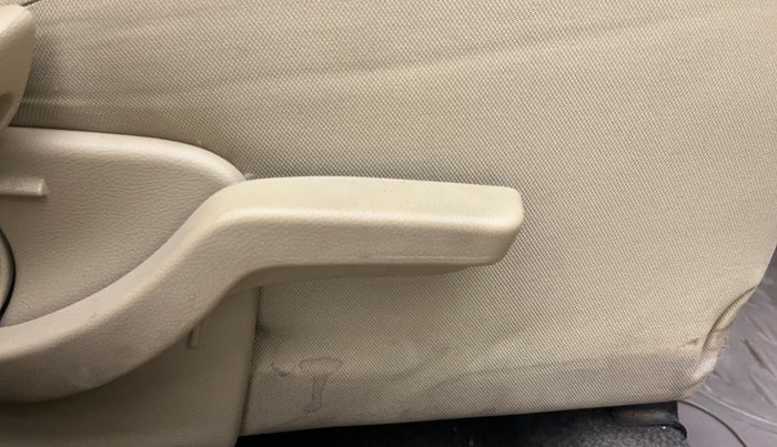 2017 Honda Amaze 1.2L I-VTEC S, Petrol, Manual, 20,570 km, Driver Side Adjustment Panel