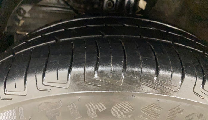 2021 Maruti XL6 ZETA MT, Petrol, Manual, 75,754 km, Left Front Tyre Tread