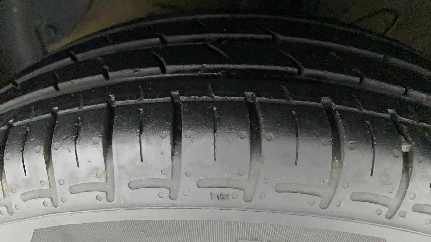 2022 Hyundai AURA S 1.2 CNG, CNG, Manual, 25,910 km, Left Front Tyre Tread