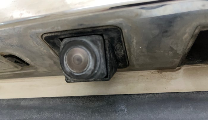 2021 MG HECTOR PLUS SHARP 1.5 PETROL TURBO HYBRID MT 6-STR, Petrol, Manual, 27,438 km, Parking Camera