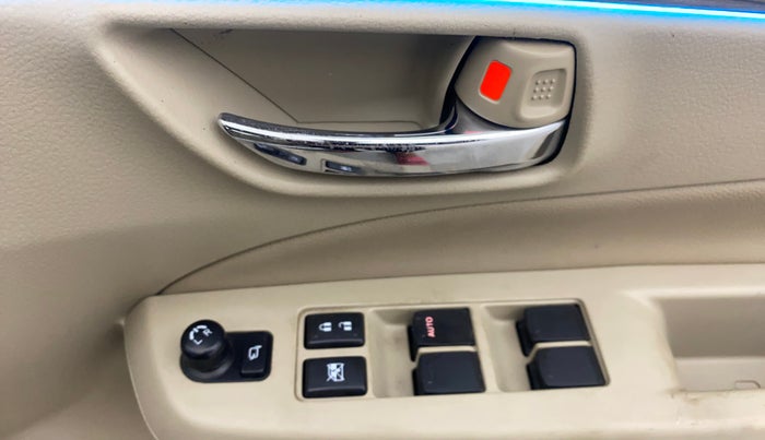 2021 Maruti Ciaz ALPHA 1.5 SHVS PETROL, Petrol, Manual, 74,446 km, Driver Side Door Panels Control