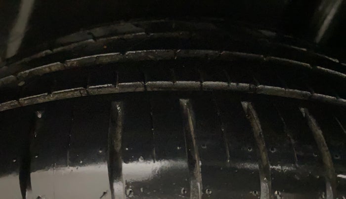 2021 Maruti Ciaz ALPHA 1.5 SHVS PETROL, Petrol, Manual, 74,446 km, Left Rear Tyre Tread