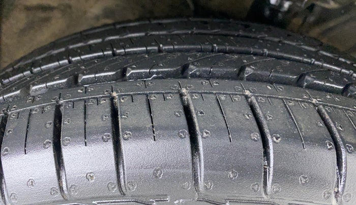 2017 Hyundai Creta 1.6 E + VTVT, Petrol, Manual, 81,119 km, Right Front Tyre Tread