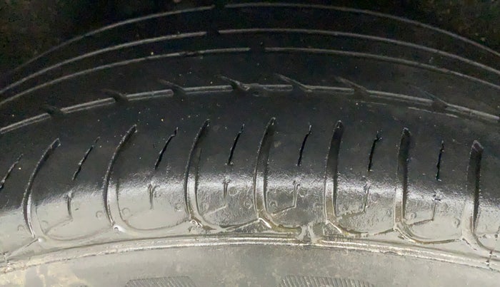 2020 Ford Ecosport TITANIUM + 1.5L PETROL AT, Petrol, Automatic, 70,225 km, Right Rear Tyre Tread