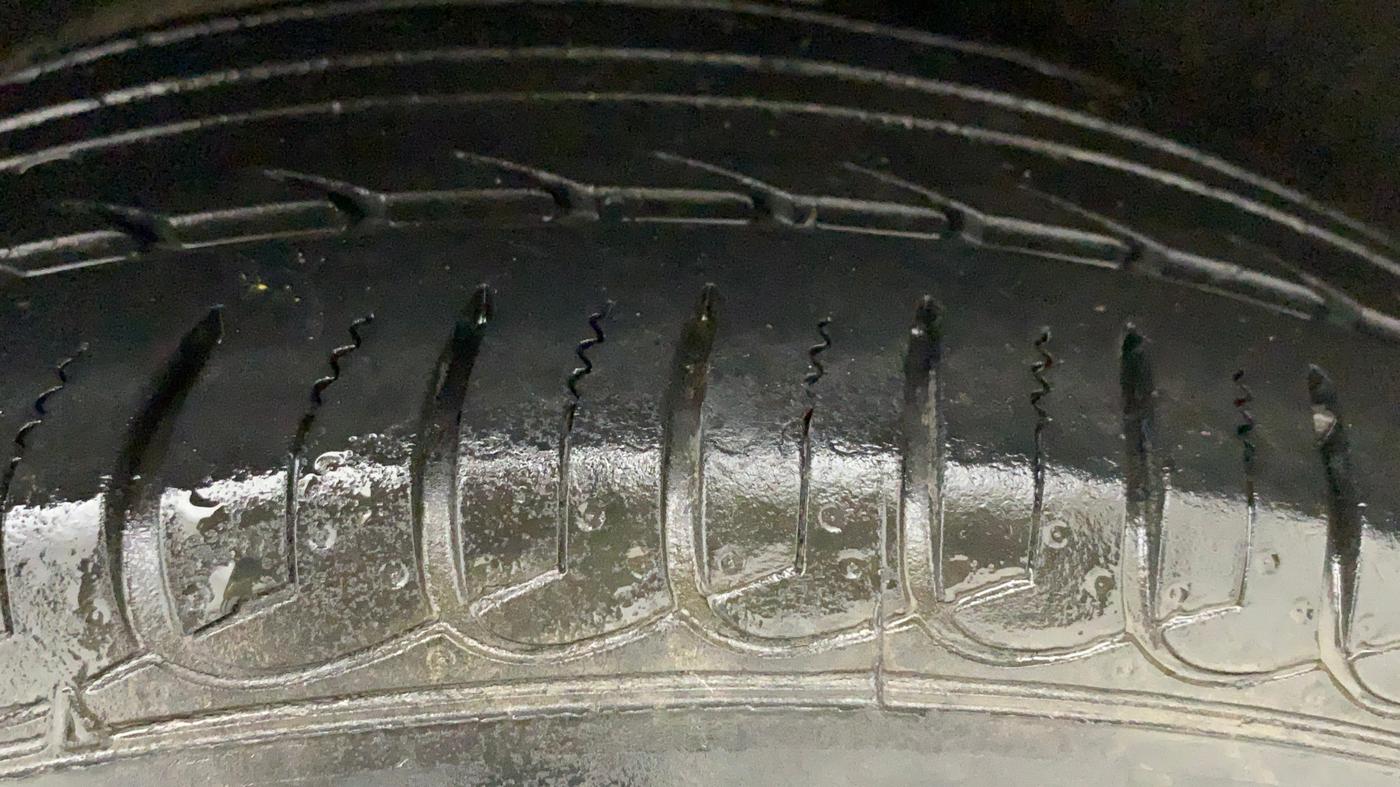 2020 Ford Ecosport TITANIUM + 1.5L PETROL AT, Petrol, Automatic, 70,225 km, Left Rear Tyre Tread