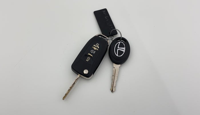 2015 Tata Zest XM PETROL, Petrol, Manual, 59,538 km, Key Close Up